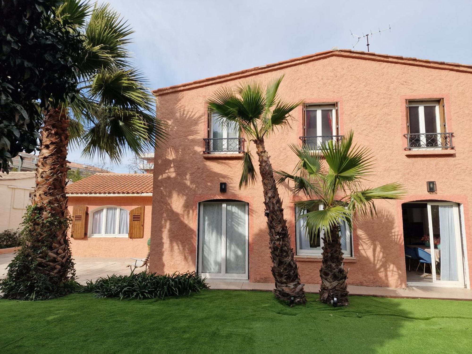 Haut De Villa A 700 Metres De La Plage, Totalement Independant Et Accessible Par Un Escalier Exterieur 圣马克西姆 外观 照片